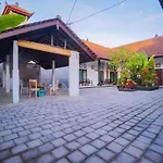 Kos Bulan Bali